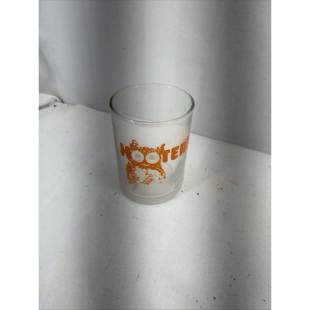 (1) Hooters 3 oz Double Shot Glass 2.75" Tall Orange Owl Nice Shotglass man cave